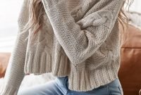 Adorable Winter Outfits Ideas With Jeans16