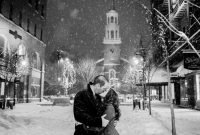 Best Winter Engagement Photo Ideas09