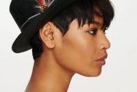 Fascinating Winter Hats Ideas For Women With Short Hair25