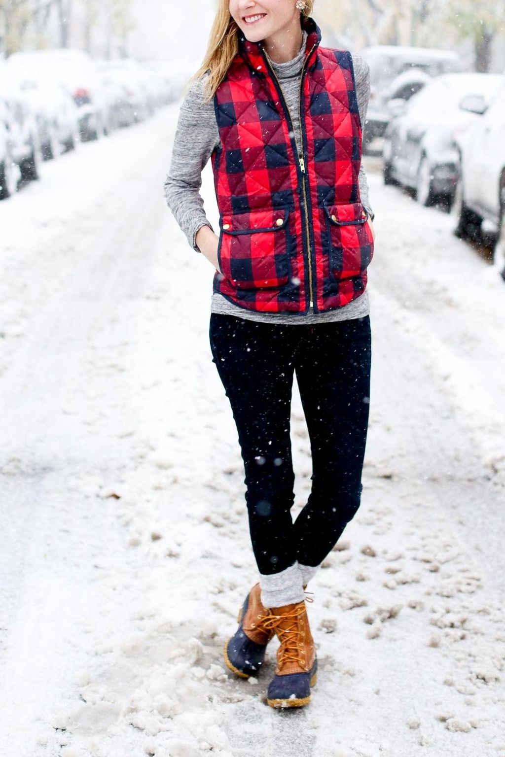 41 Incredible Winter Outfits Ideas With Leg Warmers