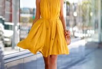 Cute Yellow Outfit Ideas For Spring37