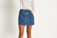 Elegant Denim Skirts Outfits Ideas For Spring25