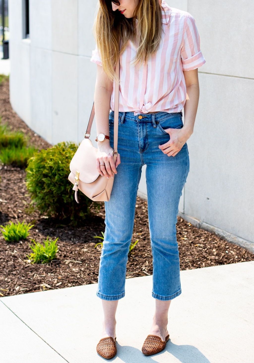 43 Latest Jeans Outfits Ideas For Spring - ADDICFASHION