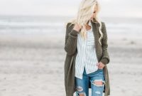Stylish Fashion Beach Outfit Ideas22