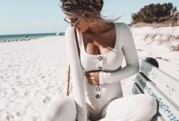 Stylish Fashion Beach Outfit Ideas35