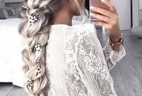 Beautiful Long Hairstyle Ideas For Women12