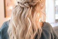 Beautiful Long Hairstyle Ideas For Women15