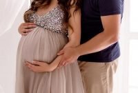 Gorgeous Maternity Wedding Outfits Ideas For Spring02