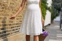 Gorgeous Maternity Wedding Outfits Ideas For Spring06
