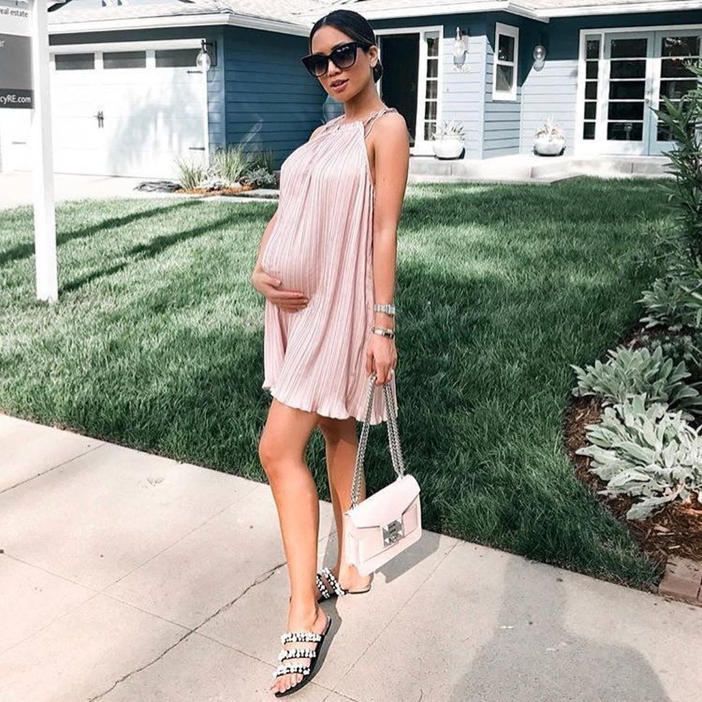 43 Gorgeous Maternity Wedding Outfits Ideas For Spring