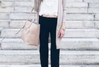 Outstanding Outfit Ideas To Wear This Spring42
