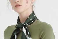 Best Ideas To Wear A Scarf Stylishly This Spring25