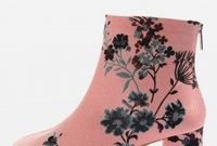 Best Ideas To Wear Wide Ankle Boots This Spring13