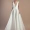 Pretty V Neck Tulle Wedding Dress Ideas For 201912