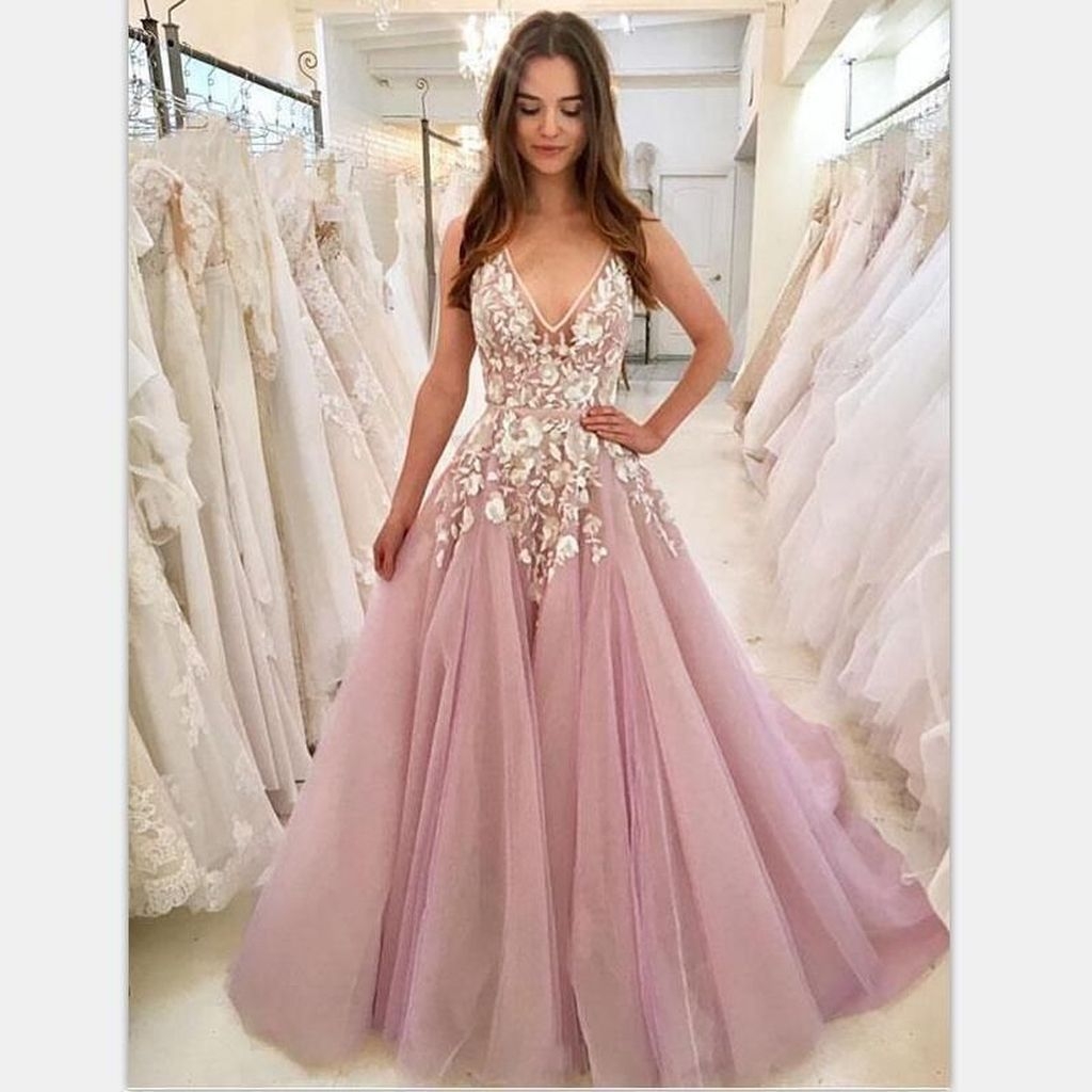 41 Pretty V Neck Tulle Wedding Dress Ideas For 2019