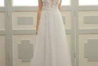 Pretty V Neck Tulle Wedding Dress Ideas For 201925