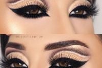 Stunning Eyeliner Makeup Ideas For Women30
