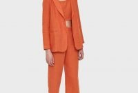 Unusual Orange Outfit Ideas For Women26
