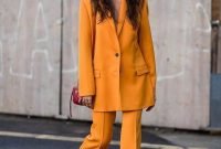 Unusual Orange Outfit Ideas For Women42