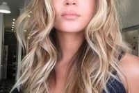 Captivating Boho Hairstyle Ideas For Curly And Straight Hair29