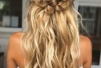 Captivating Boho Hairstyle Ideas For Curly And Straight Hair33