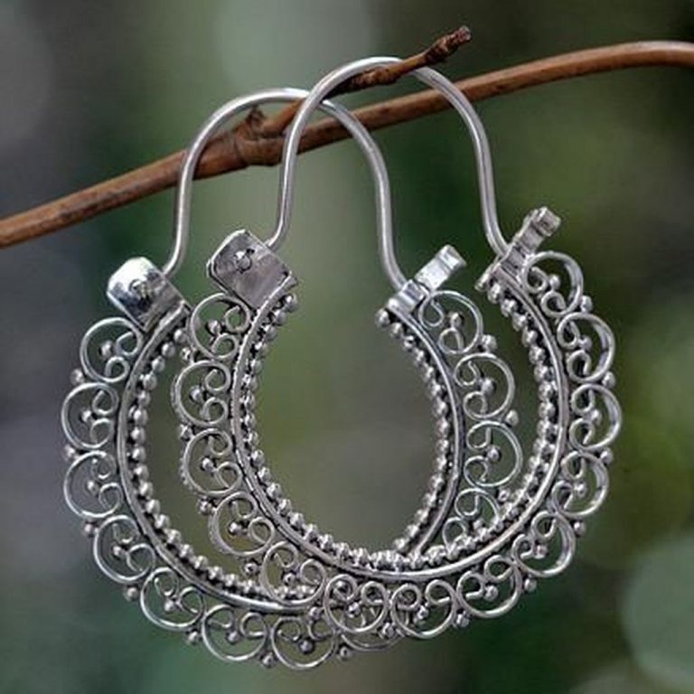 49 Captivating Silver Accessories Ideas For Add In Your Appearance