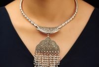 Captivating Silver Accessories Ideas For Add In Your Appearance15