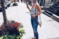 Creative Summer Style Ideas With Ripped Jeans26