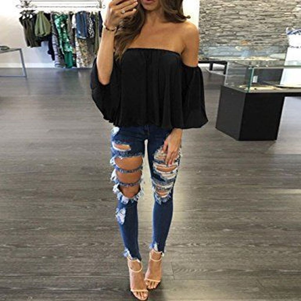 40 Creative Summer Style Ideas With Ripped Jeans
