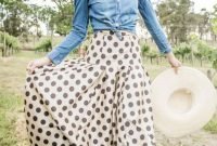 Delicate Polka Dot Maxi Skirt Ideas For Reunion01