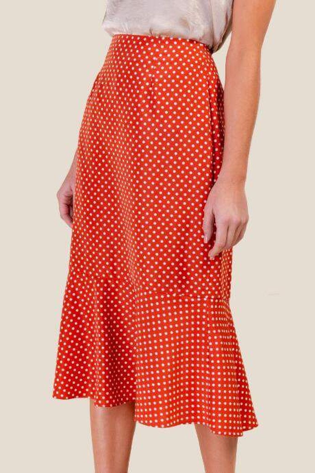 45 Delicate Polka Dot Maxi Skirt Ideas For Reunion - ADDICFASHION