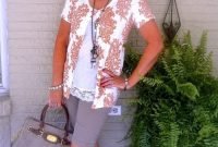 Elegant Summer Outfits Ideas For Women Over 40 Years Old40