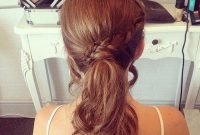 Fashionable Hairstyle Ideas For Summer Wedding Guest04