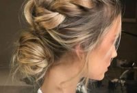 Fashionable Hairstyle Ideas For Summer Wedding Guest07