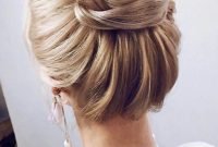 Fashionable Hairstyle Ideas For Summer Wedding Guest26