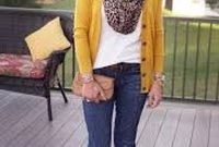Pretty Styles Ideas For 50 Year Old Woman27