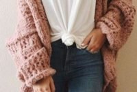 Affordable Women Outfit Ideas For Summer With Sweaters01