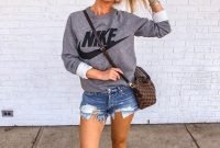 Affordable Women Outfit Ideas For Summer With Sweaters02