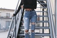 Affordable Women Outfit Ideas For Summer With Sweaters39