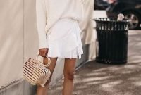 Charming Minimalist Outfits Ideas To Inspire Your Style09