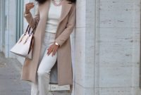 Charming Winter Outfits Ideas To Go To Office05