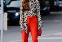 Charming Winter Outfits Ideas To Go To Office10