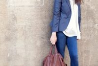 Charming Winter Outfits Ideas To Go To Office12