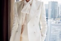 Charming Winter Outfits Ideas To Go To Office24