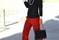 Charming Winter Outfits Ideas To Go To Office36