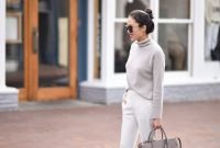 Charming Winter Outfits Ideas To Go To Office37