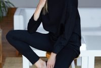 Fancy Work Outfits Ideas With Black Leggings To Copy Right Now33