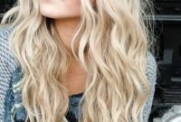 Latest Wavy Long Hair Styles Ideas For Blonde Females 201933