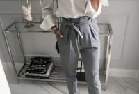Unique Office Outfits Ideas For Career Women20