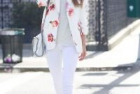 Cozy Combinations Ideas With Floral Blazers You Must Try07